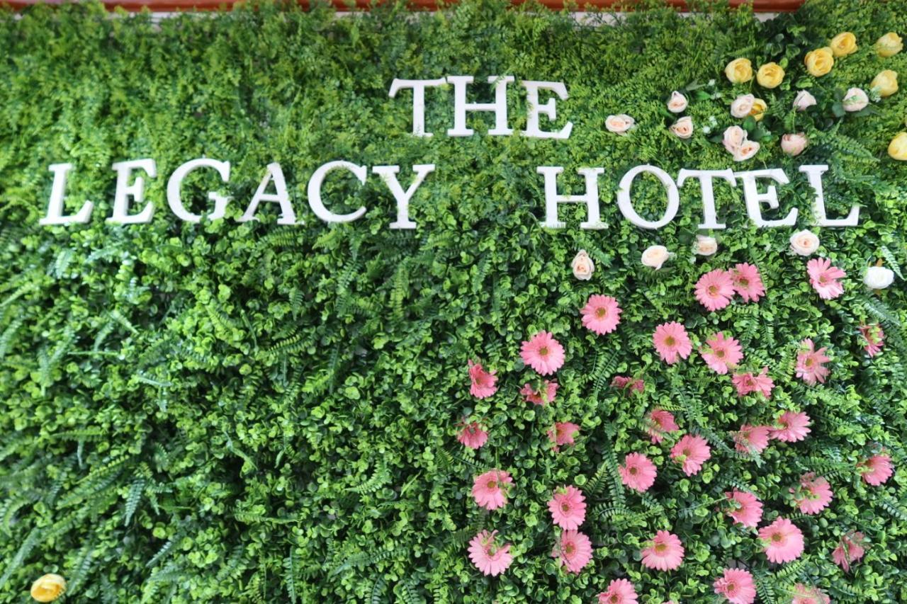 The Legacy Hotel Tayabas Eksteriør billede