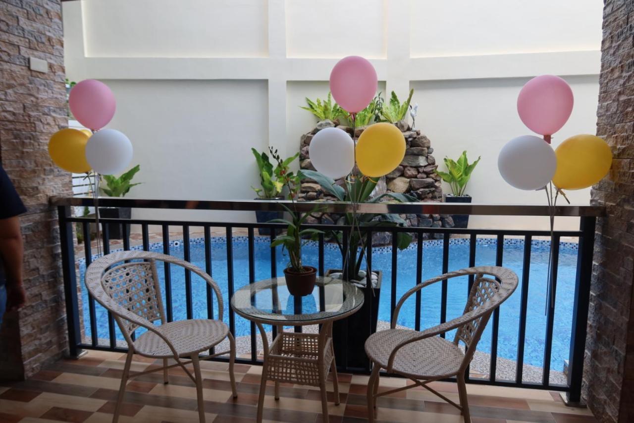 The Legacy Hotel Tayabas Eksteriør billede